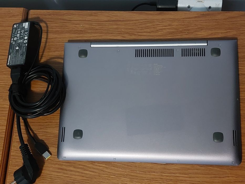 Laptop cu probleme Lenovo 13.3 i5 4210U 1,7/2,7Ghz, 4GB 256GB SSD, Windows 10