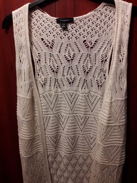 Accesoriu vestimentar pentru femei .