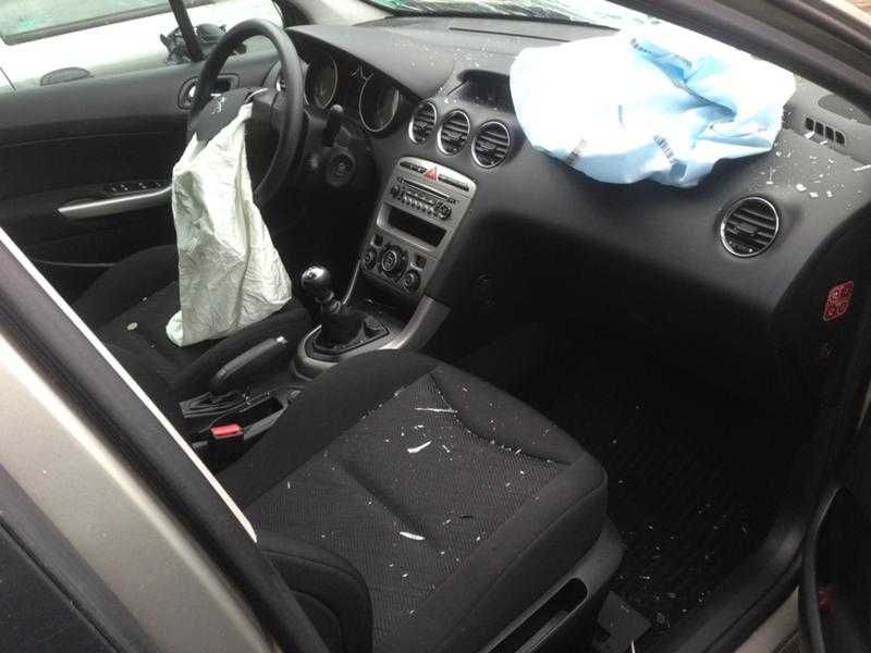 Пежо 308 1.6 E-HDI / Peugeot 308 1.6 E-HDI на части