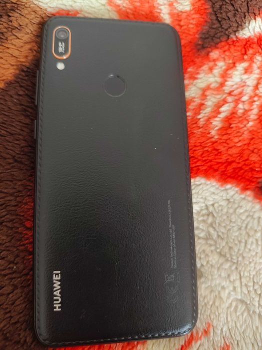 Huawei Y6 (Google сервисы есть) Б/У