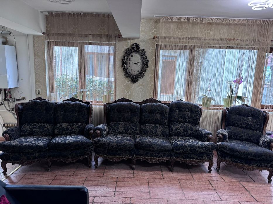 Set Canapele baroco, lemn masiv, retapitate, stare foarte buna