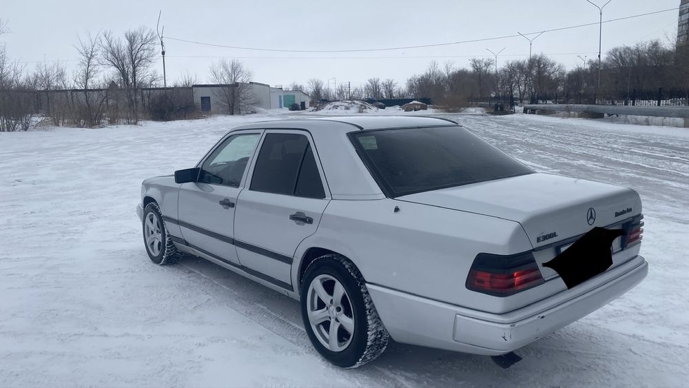 Продам машину.