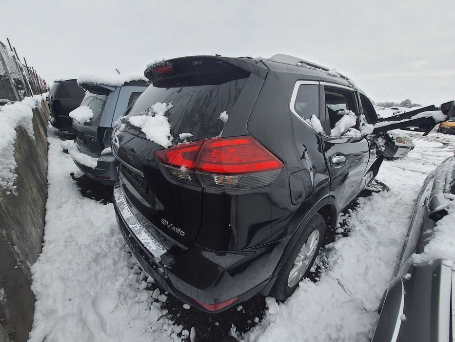 На части! Nissan Rogue 2.5 i