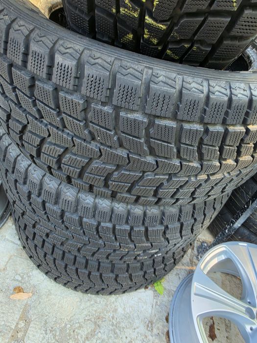 4 бр зимни 285/50/20 Dunlop