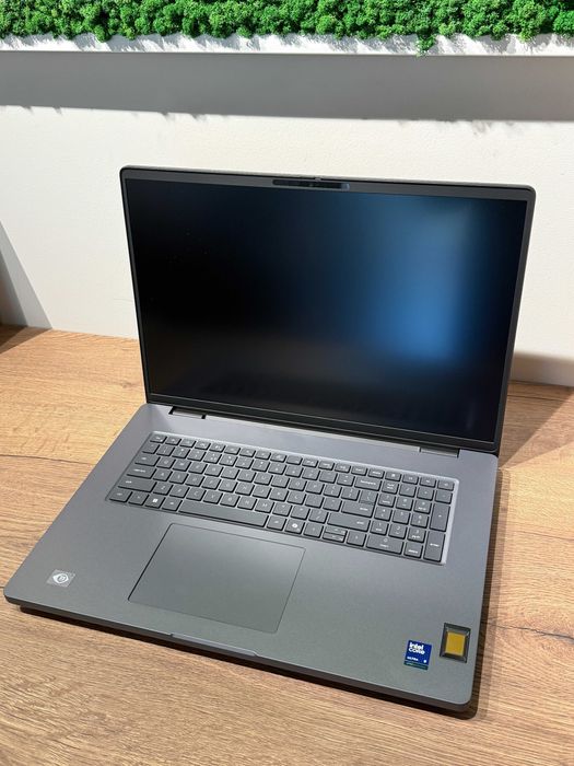 Laptop Dell Precision Pro Max 18 Plus Ultra9 64GB Ram RTX Pro 4000 5TB