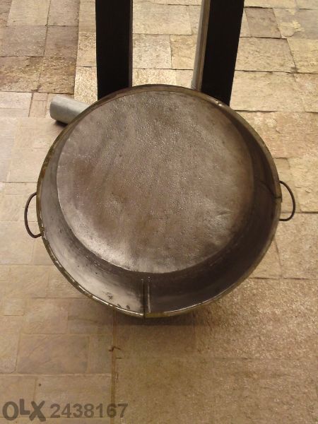 Продавам метални тави 5 броя за приготвяне на лютеница сладка и др !!!