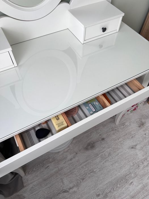 Туалетный столик IKEA