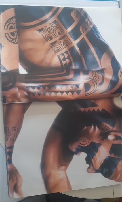 Vand carte de tatuaje polinesiene