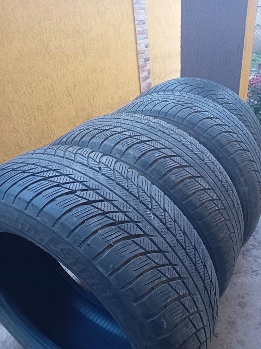 Oferta! Vând set 4  bridgestone 225 55 17 iarna