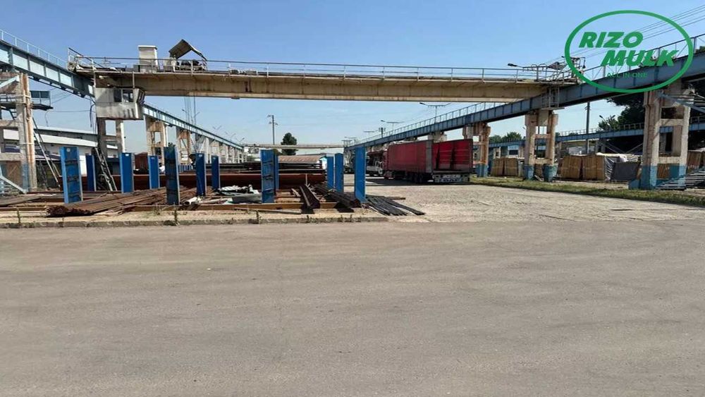 ХХХ  Склад 1000 м2 с Жд ветка цена 55000 сум Жоми