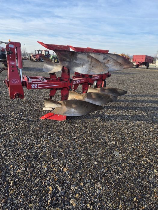 Plug reversibil 3 brazde cormane Naud