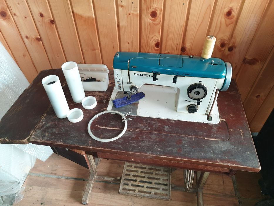 Masina de cusut Camelia