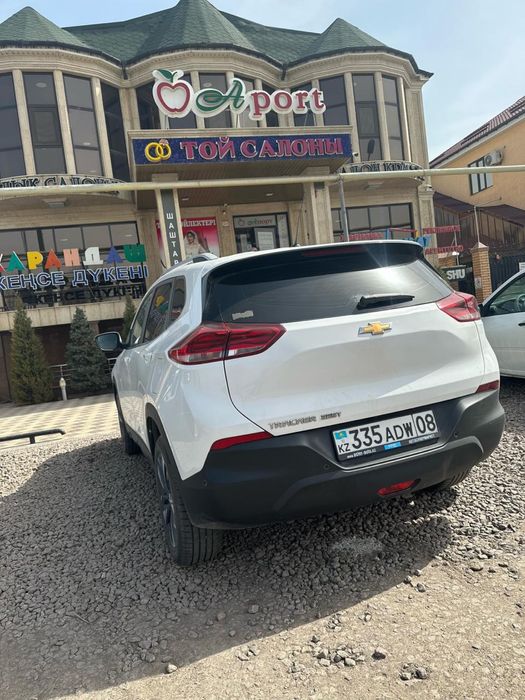 Продам автомобиль CHEVROLET TRACKER