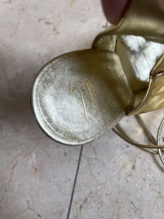Sandale aurii Giuseppe Zanotti