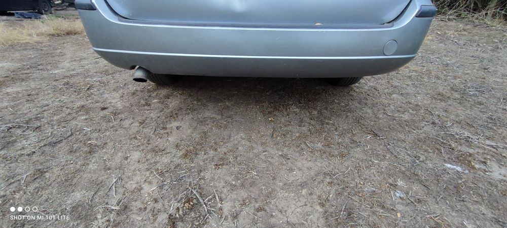 Задна броня за Форд Фокус Мк1 Комби. Zadna Bronq Ford Focus Kombi