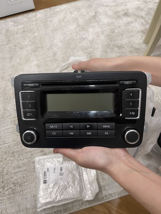 Продам монитор на поло