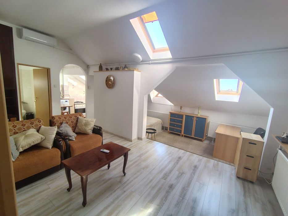 Închiriez apartament 50mp loft centrul istoric — fotografia 3