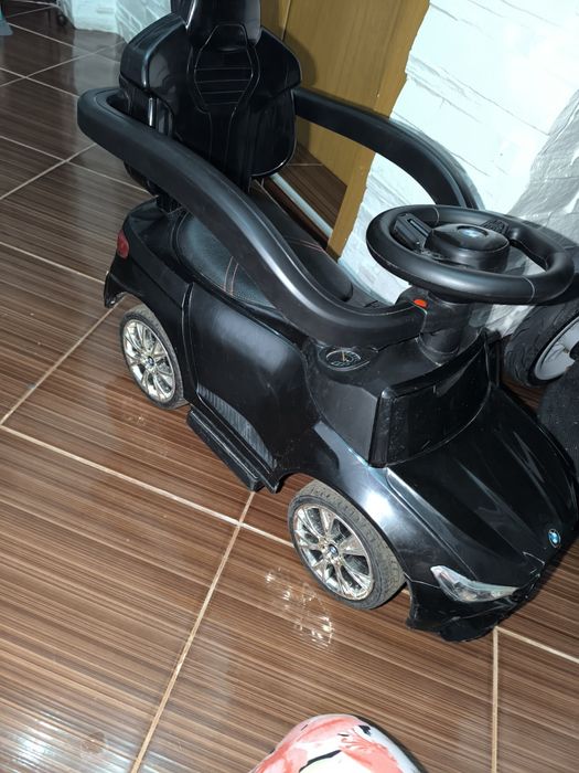 ride on BMW количка за бутане