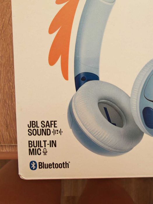 Bluetooth детски слушалки JBL