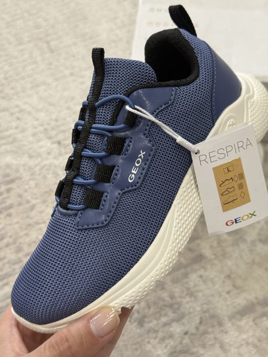 Кроссовки GEOX новые