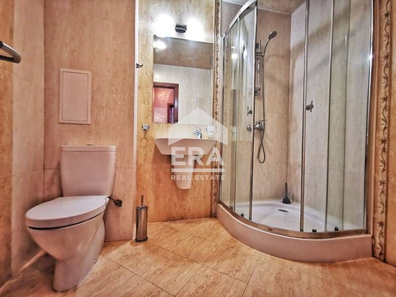 Двустаен, обзаведен, южен апартамент за продажба, с морска панорама, в