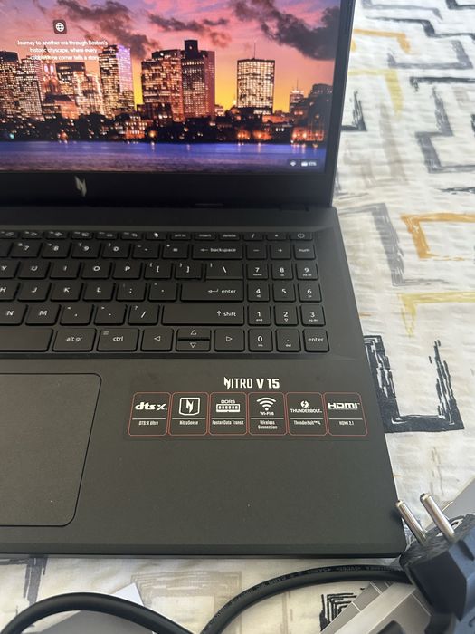 Laptop Gaming Acer Nitro V15, încă in garanție