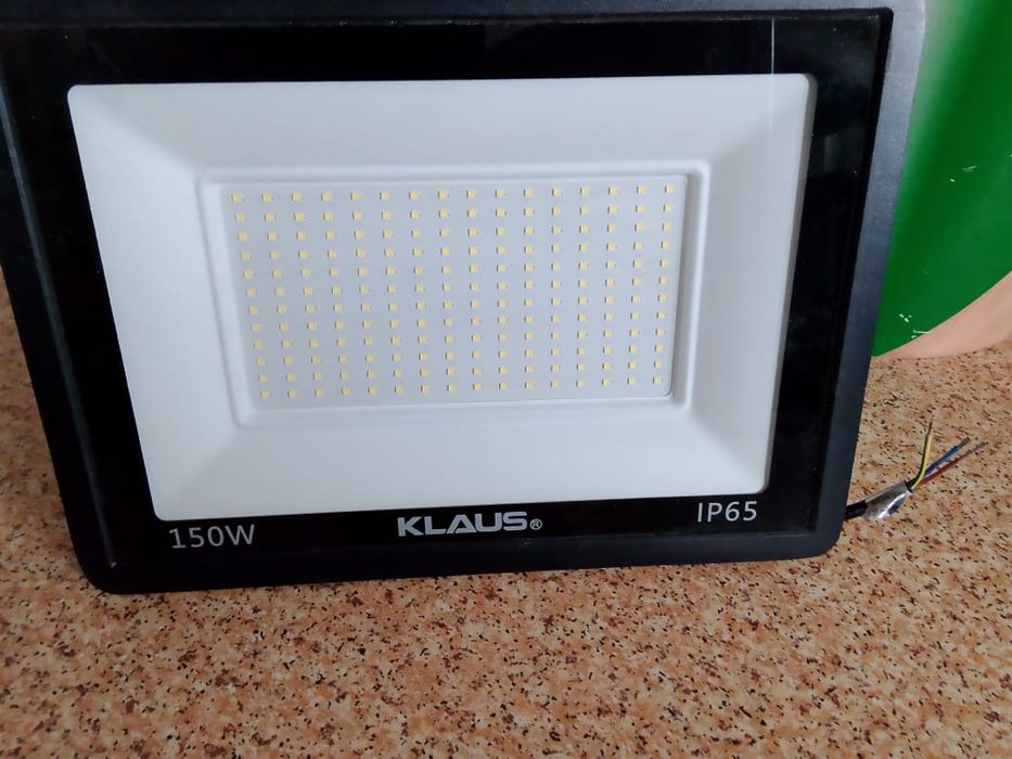 Продам продектор 150 вват