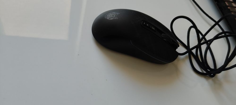 Mouse gaming A+XzONE