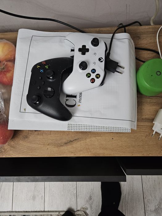 Xbox one с джойстиками