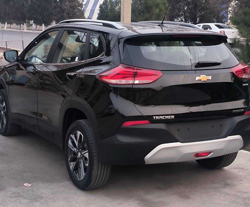 Tracker-2 Премьер-2024г. Фул позиция, без пробега