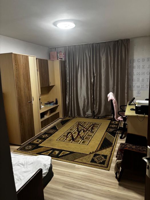 Caut colegă apartament!
