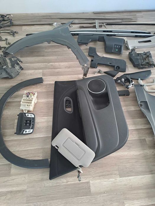 Honda HR-V Части + Двигател