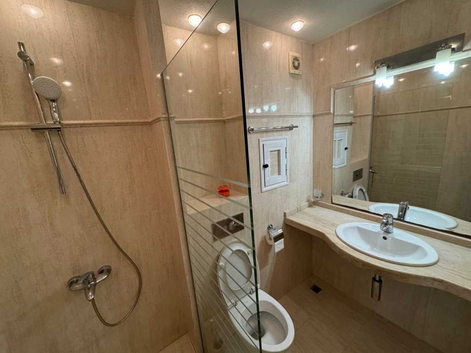 Дава се под наем Тристаен апартамент в София, Център - 100 кв.м за 739.5 € - Снимка #11