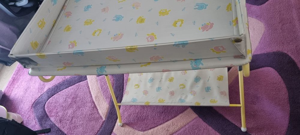 Повивалник с вградена вана за къпане + сет играчки и камера ПОДАРЪК