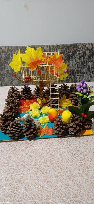 Осенью подделки  для садик  и школы