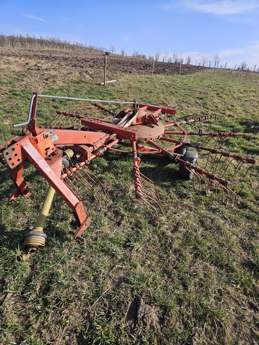 Axa remorca cu tracțiune  și alte utilaje agricole