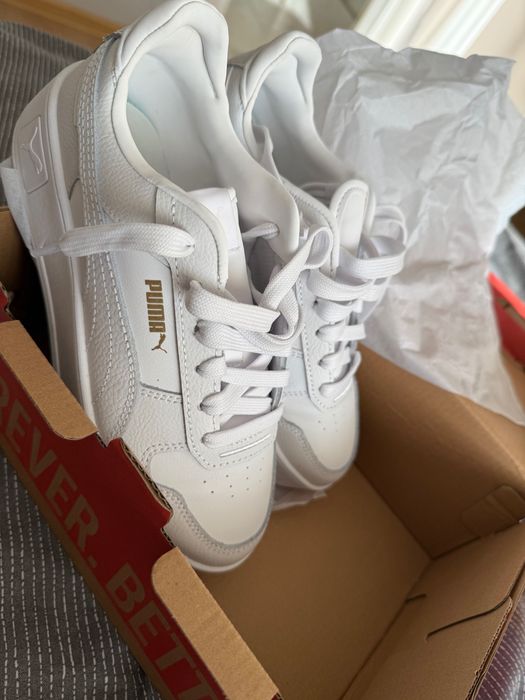 Бели кецове Puma