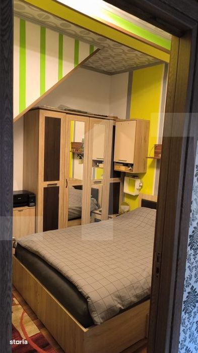 Casa,6 camere ,curte comuna in zona buna