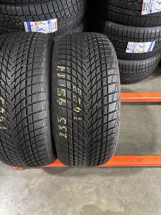 Anvelope Iarna 235/45/17 GoodYear UltraGrip Performance 3 235 45 17 R17