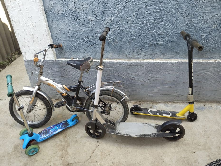 Продам велосипед и самокаты