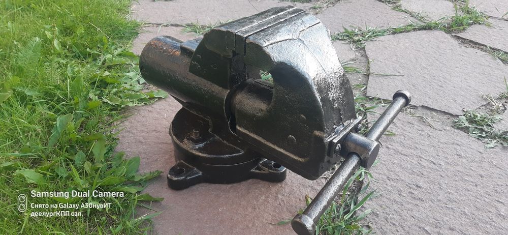 тиски Сталинские