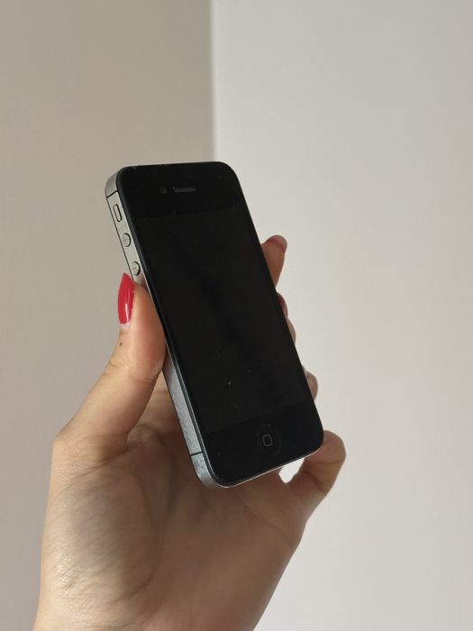 IPhone 4s(pentru piese sau colecție)