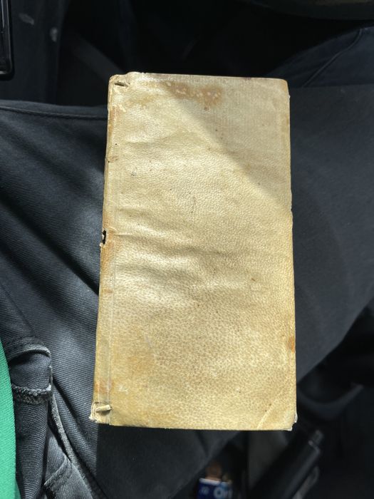 Carte de rugaciuni foarte veche si rara!