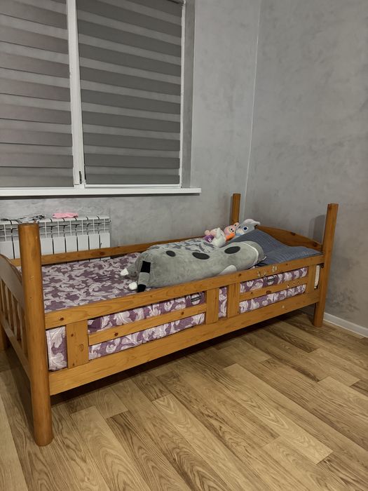 Двух этажная кровать