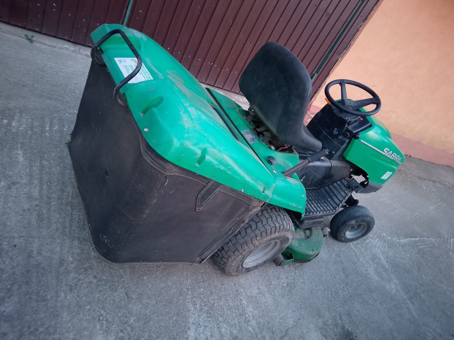Tractoraș gazon 15 hc