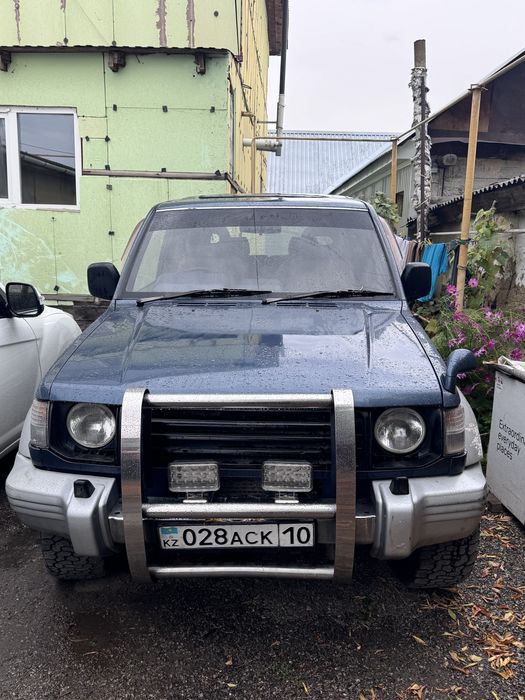 Продам Mitsubishi Pajero