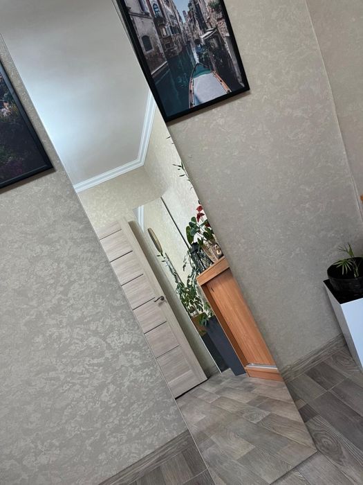 Срочно продаем зеркала 2 шт