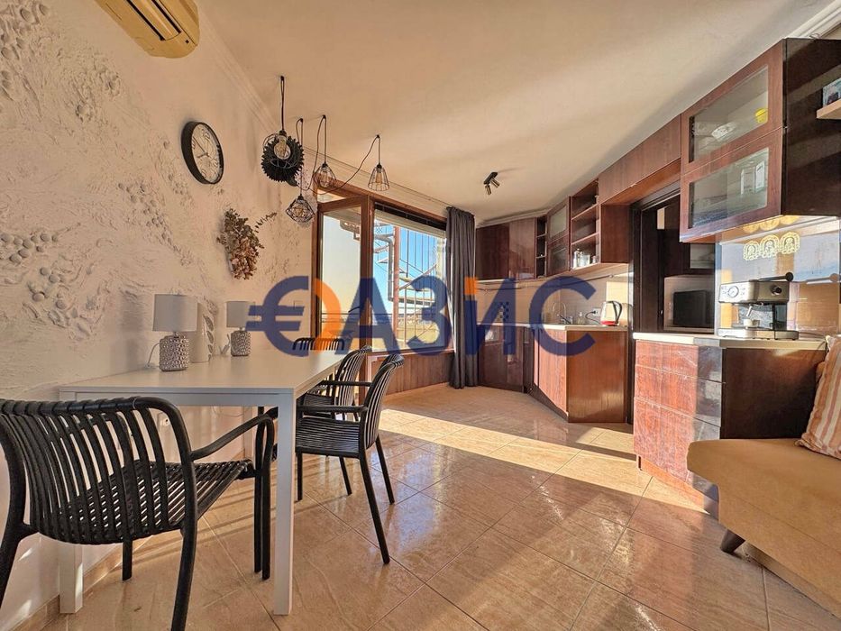 Продава се Двустаен апартамент в Свети Влас - 148 кв.м за 431 €/кв.м - Снимка #9