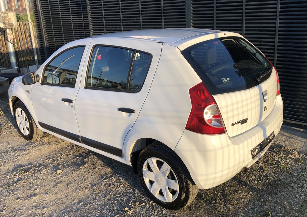 DACIA Sandero 2010 — imagine 3