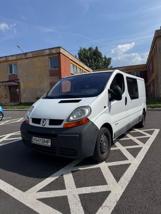 Renault trafic 6+1 + marfa omologat înmatriculat